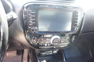 2014 Kia Soul +   - Photo 26 - Newark, NJ 07104