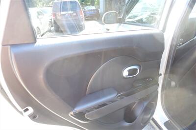 2014 Kia Soul +   - Photo 12 - Newark, NJ 07104