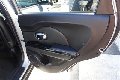 2014 Kia Soul +   - Photo 19 - Newark, NJ 07104