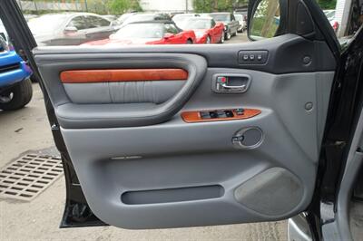 2002 Lexus LX - Photo 10 - Newark, NJ 07104