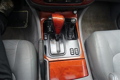 2002 Lexus LX - Photo 21 - Newark, NJ 07104