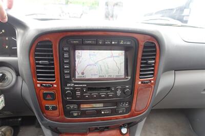 2002 Lexus LX - Photo 20 - Newark, NJ 07104