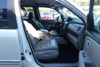 2014 Honda Pilot Touring   - Photo 15 - Newark, NJ 07104
