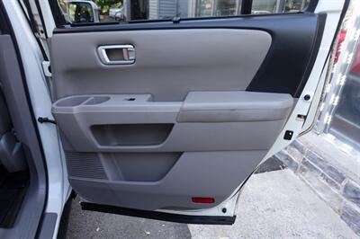 2014 Honda Pilot Touring   - Photo 18 - Newark, NJ 07104