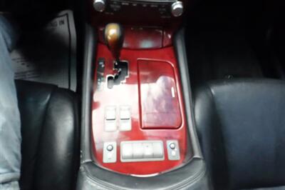 2010 Lexus LS L   - Photo 19 - Newark, NJ 07104
