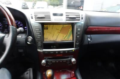 2010 Lexus LS L   - Photo 18 - Newark, NJ 07104