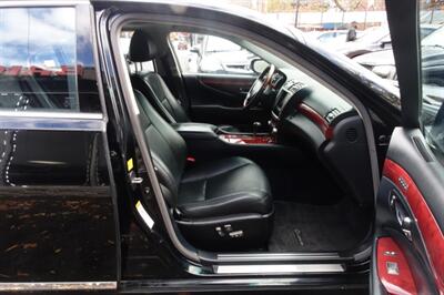 2010 Lexus LS L   - Photo 14 - Newark, NJ 07104