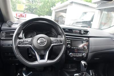2017 Nissan Rogue SL   - Photo 13 - Newark, NJ 07104