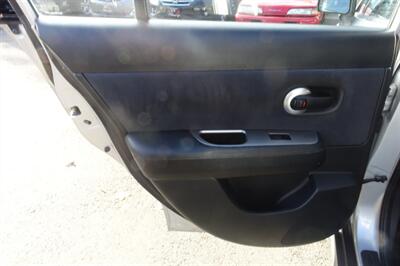 2007 Nissan Versa 1.8 S - Photo 12 - Newark, NJ 07104