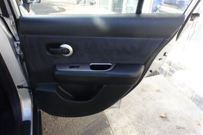 2007 Nissan Versa 1.8 S - Photo 17 - Newark, NJ 07104