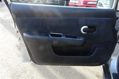 2007 Nissan Versa 1.8 S - Photo 10 - Newark, NJ 07104