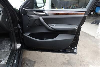 2016 BMW X4 xDrive28i   - Photo 15 - Newark, NJ 07104