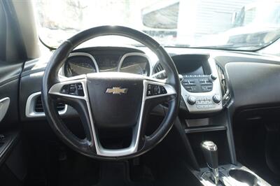 2017 Chevrolet Equinox LT - Photo 13 - Newark, NJ 07104