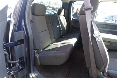 2011 Chevrolet Silverado 1500 LT   - Photo 16 - Newark, NJ 07104