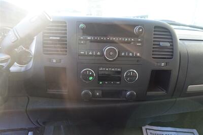 2011 Chevrolet Silverado 1500 LT   - Photo 18 - Newark, NJ 07104