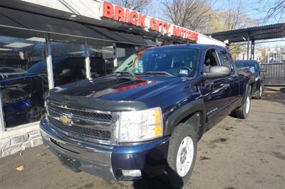 2011 Chevrolet Silverado 1500 LT   - Photo 1 - Newark, NJ 07104