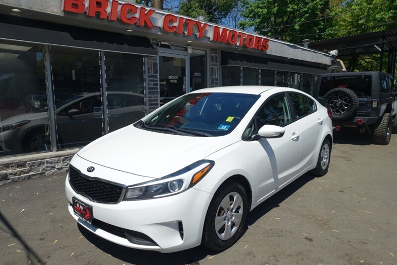 2018 Kia Forte LX's photo