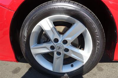 2012 Toyota Camry SE   - Photo 21 - Newark, NJ 07104