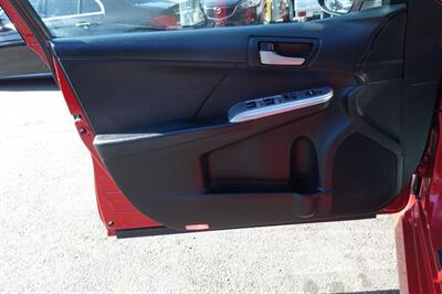 2012 Toyota Camry SE   - Photo 10 - Newark, NJ 07104