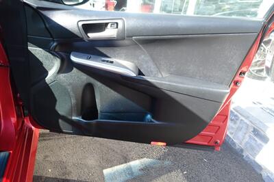 2012 Toyota Camry SE   - Photo 15 - Newark, NJ 07104