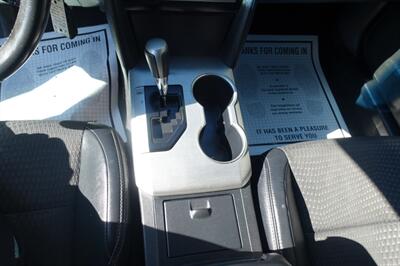 2012 Toyota Camry SE   - Photo 19 - Newark, NJ 07104