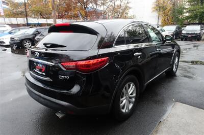 2017 INFINITI QX70   - Photo 5 - Newark, NJ 07104