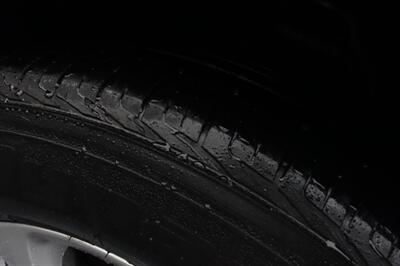 2017 INFINITI QX70   - Photo 25 - Newark, NJ 07104