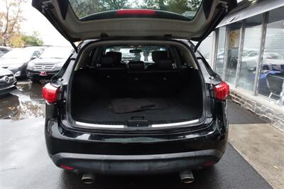 2017 INFINITI QX70   - Photo 23 - Newark, NJ 07104