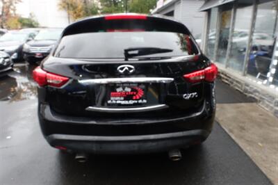 2017 INFINITI QX70   - Photo 7 - Newark, NJ 07104