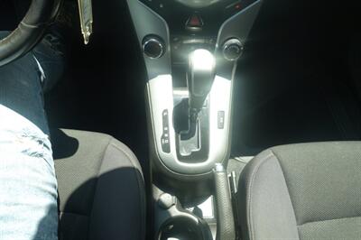 2014 Chevrolet Cruze 1LT Auto - Photo 19 - Newark, NJ 07104