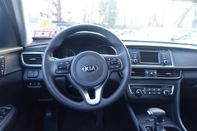 2017 Kia Optima LX - Photo 13 - Newark, NJ 07104
