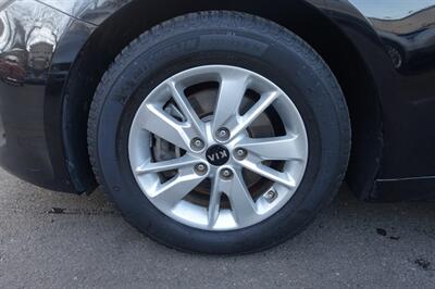 2017 Kia Optima LX - Photo 22 - Newark, NJ 07104