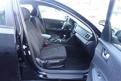 2017 Kia Optima LX - Photo 14 - Newark, NJ 07104