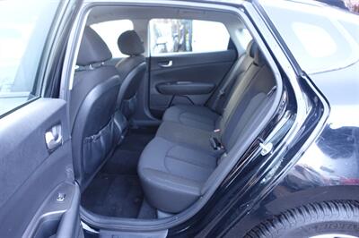 2017 Kia Optima LX - Photo 11 - Newark, NJ 07104