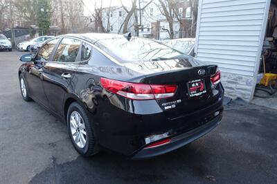 2017 Kia Optima LX - Photo 6 - Newark, NJ 07104