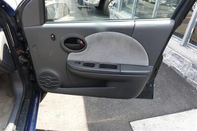 2005 Saturn Ion 3   - Photo 14 - Newark, NJ 07104