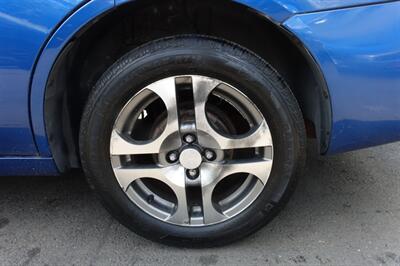 2005 Saturn Ion 3   - Photo 21 - Newark, NJ 07104