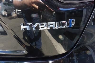 2022 Toyota Corolla Hybrid LE   - Photo 25 - Newark, NJ 07104