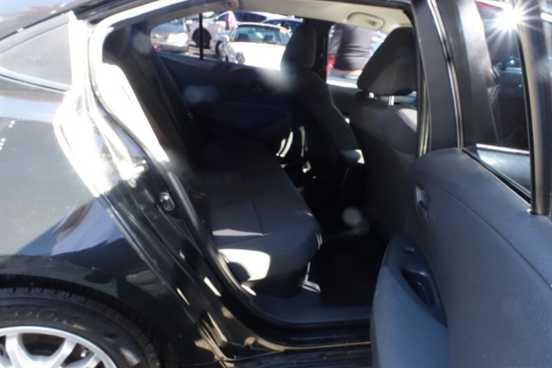 2022 Toyota Corolla Hybrid LE photo 15