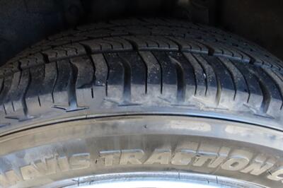 2022 Toyota Corolla Hybrid LE   - Photo 24 - Newark, NJ 07104