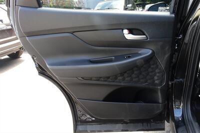 2019 Hyundai SANTA FE SE 2.4L   - Photo 12 - Newark, NJ 07104