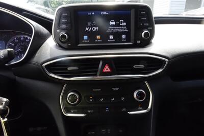 2019 Hyundai SANTA FE SE 2.4L   - Photo 18 - Newark, NJ 07104