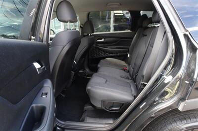 2019 Hyundai SANTA FE SE 2.4L   - Photo 11 - Newark, NJ 07104