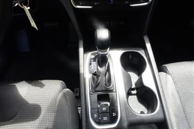 2019 Hyundai SANTA FE SE 2.4L   - Photo 19 - Newark, NJ 07104