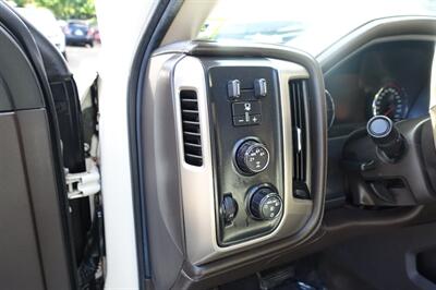 2015 GMC Sierra 1500 Denali - Photo 23 - Newark, NJ 07104