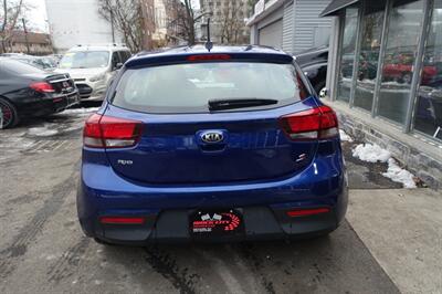 2018 Kia Rio 5-Door S   - Photo 7 - Newark, NJ 07104