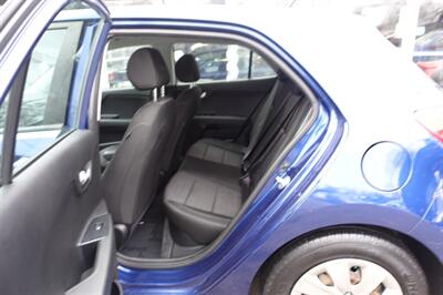 2018 Kia Rio 5-Door S   - Photo 11 - Newark, NJ 07104