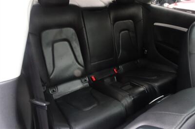 2011 Audi A5 2.0T quattro Premium - Photo 14 - Newark, NJ 07104
