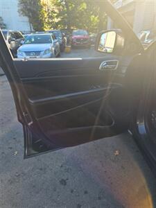 2020 Jeep Grand Cherokee Laredo - Photo 10 - Newark, NJ 07104