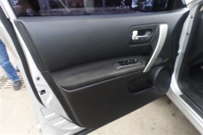 2015 Nissan Rogue Select S   - Photo 10 - Newark, NJ 07104